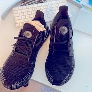 Adidas ultra boost 20  - US 11:  Core Black & Metallic Iron, James Bond